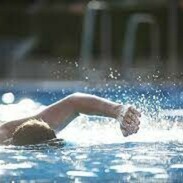 Frühschwimmen und Abendschwimmen Frühschwimmen und Abendschwimmen